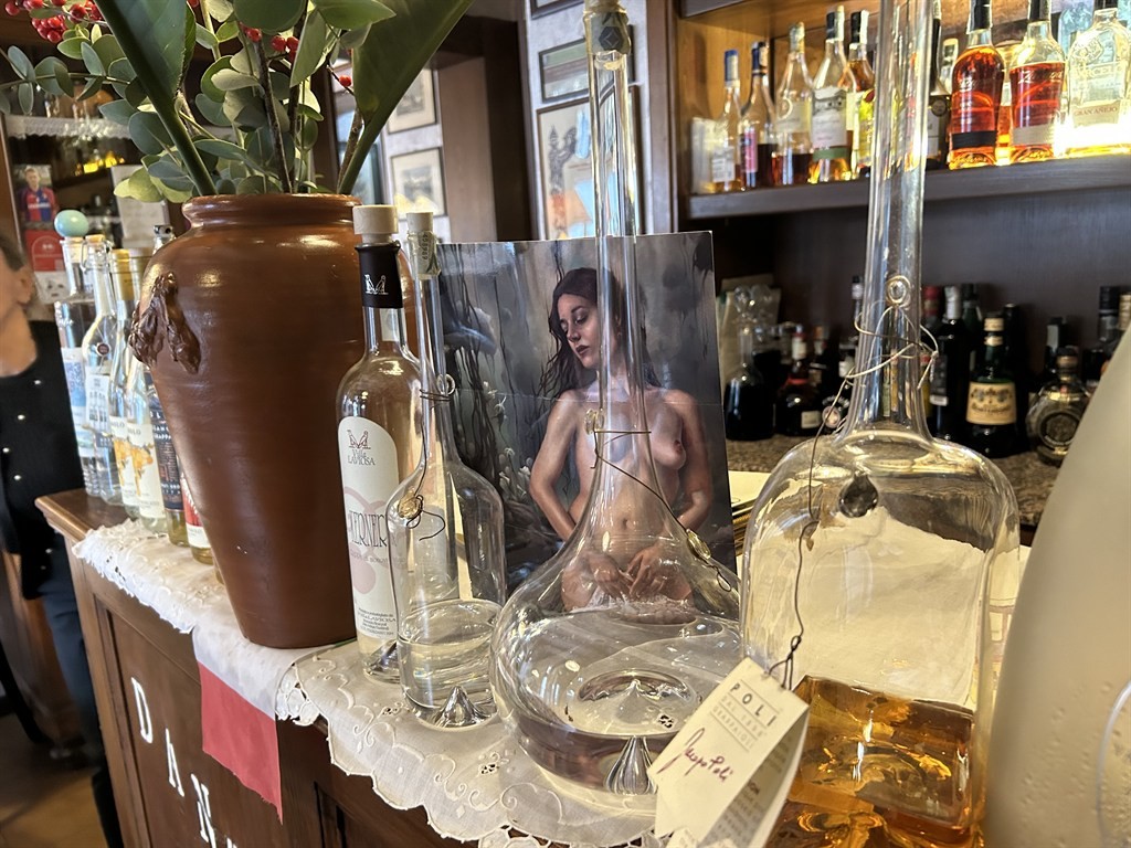 VENDESI ATTIVITA' - LICENZA COMMERCIALE RISTORANTE BOLOGNA